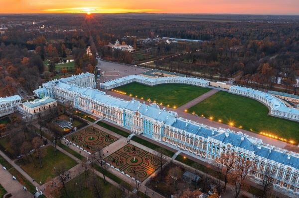 Инклюзивный Петербург: туристические маршруты, музеи и театры<br />
