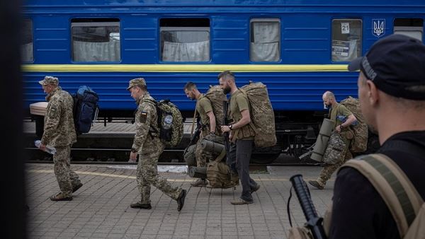 Киев требует от мобилизованных отказываться от прохождения медкомиссии<br />
