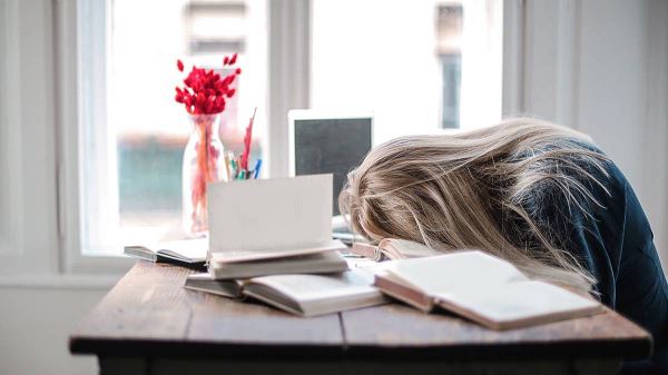 Постоянная нехватка сил: чем опасен синдром хронической усталости