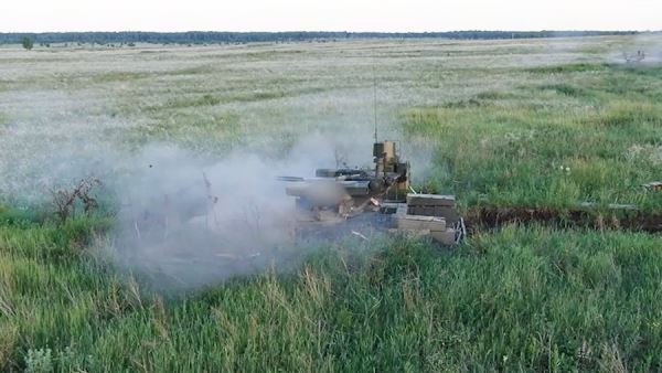Российская армия перебросила БМПТ «Терминатор» под Северск<br />
