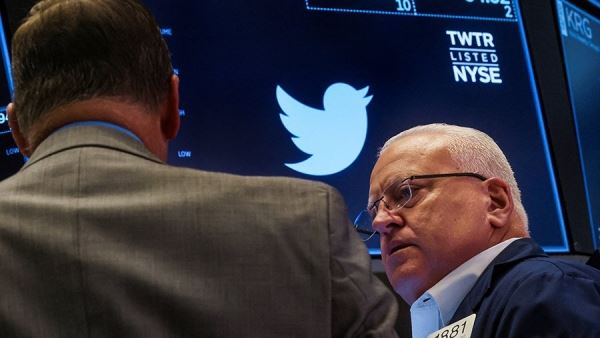 Twitter подала в суд на Илона Маска за отказ покупать компанию<br />
