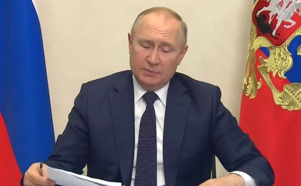 Дошли до Путина: Президент поставил перед правительством вопрос о компенсациях туристам<br />
